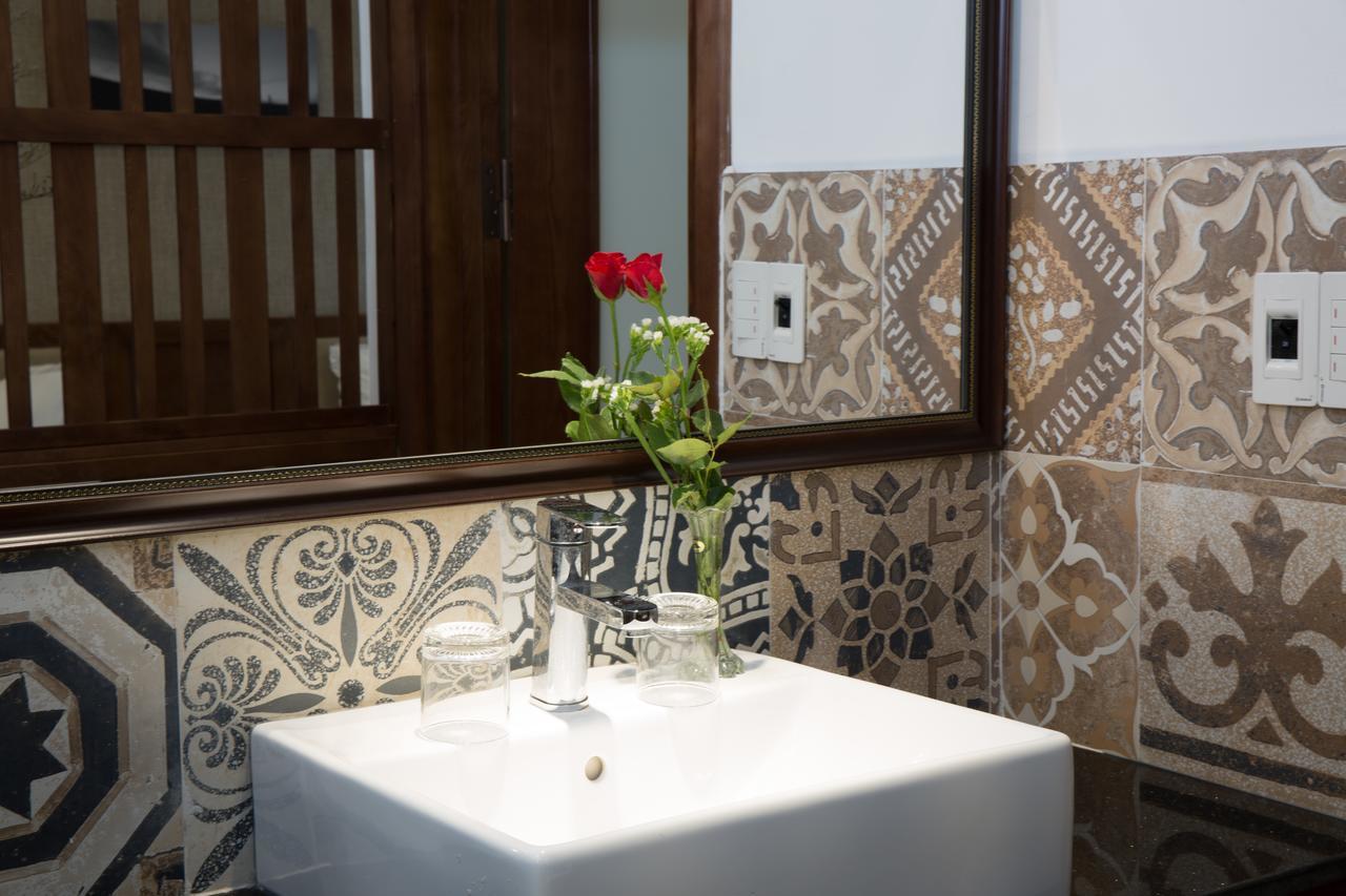 Aris Beach Apartment & Hotel Da Nang Buitenkant foto