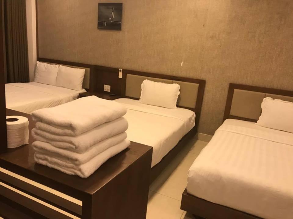 Aris Beach Apartment & Hotel Da Nang Buitenkant foto